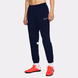 Les Pantalon Nike style Football de bonne qualité. En achetant les Pantalon Nike vous choisissez un produit solide et vérifié ...