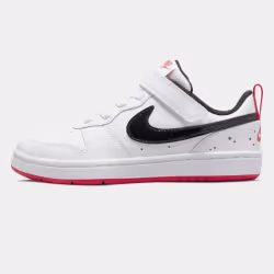 La Nike Court Borough Low 2 SE apporte paillettes et glamour à chaque pas. Le design Swoosh brille avec un peu d'éclat, et no ...