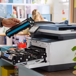HP Color LaserJet Pro Imprimante multifonction 3303fdw, Couleur, Imprimante pour Petites/moyennes entreprises, Impression, copie, scan, fax, Sans fil; Imprimer depuis un téléphone ou une tablette; Chargeur automatique de documents; Impression recto-verso; Numérisation recto-verso; Numérisation vers e-mail; Numérisation vers PDF; Télécopie; Écran tactile; Port avant pour lecteur Flash USB; Cartouche TerraJet