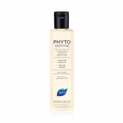 Ce shampooing nettoie et respecte les cheveux abîmés et fragilisés par les agressions quotidiennes (brushing, lissage…)