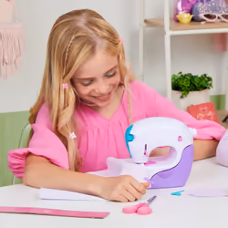 Cool Maker - STITCH'N STYLE FASHION STUDIO - Machine À Coudre Innovante - Créations En Sécurité - Tendance Fun Facile - Accessoires & Transferts Textiles - Jouet Enfant 8 Ans et + - Loisirs Créatifs - Vue supplémentaire 2