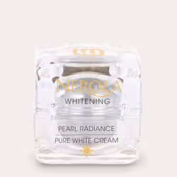 Nerola Whitening est une crème spécialement conçue pour éclaircir et illuminer le teint. C'est un produit duLaboratoire Merge ...