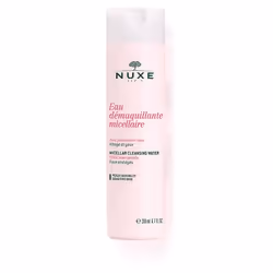 L’eau micellaire Nuxe Cleansers and Make-up Removers assure un nettoyage complet de votre visage en quelques minutes seulemen ...