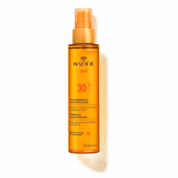 Essayez l’huile solaire SPF 30 Nuxe Sun et protégez votre peau de l’agressivité des rayons du soleil. Non seulement l’huile solaire nourrit la peau du corps pendant le bronzage