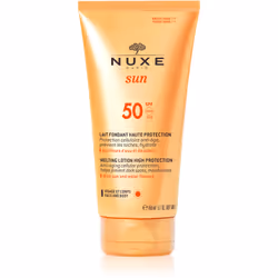 Le lait solaire Nuxe Sun Melting Lotion High Protection procure à la peau une protection particulièrement élevée contre les r ...