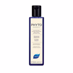 Le shampooing Phyto Phytargent No Yellow Shampoo nettoie efficacement le cuir chevelu