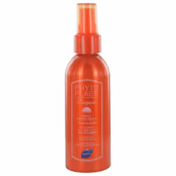 Phyto PhytoPlage Huile Protectrice L'Originale 100 ml est une huile "effet mouillé" pour cheveux ultra-secs et abîmés, qui le ...