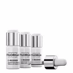 Filorga C-RECOVER Concentré Anti-Fatigue Éclat 3 Flacons de 10 ml à la vitamine C pure fraîche et ultra-concentrée (8%) a été spécialement conçu pour une peau éclatante et visiblement rajeunie. La vitamine C apporte des vertus anti-oxydantes