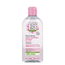 Le gel intime à la fleur de Mauve SO'BiO étic® nettoie et apaise les muqueuses sensibles