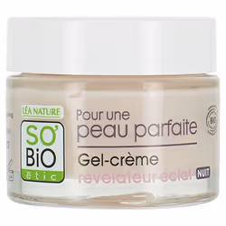 Formulé avec de la fleur de Lotus sacré bio unifiante et antioxydante, de l'Hamamélis bio adoucissante, du Zinc PCA anti-âge  ...