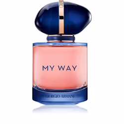 Profitez de tous les moments que la vie nous offre avec encore plus d’intensité. Vous mémoriserez tous ces instants et l’eau de parfum pour femmes Armani My Way Intense les exprimera avec la puissance de sa composition olfactive envoûtante. Elle vous rappellera chacune des étapes qui vous aident à mieux vous connaître et à vivre une vie encore plus intense.