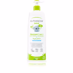 Le produit Alphanova Baby Bio prend soin de la peau de l’enfant en douceur pendant son bain.