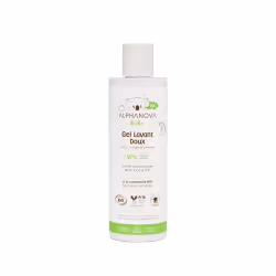 Le Gel Lavant Doux ALPHANOVA bébé® BIO nettoie quotidiennement le corps et les cheveux des bébés. Avec sa formule à 97% d’ori ...