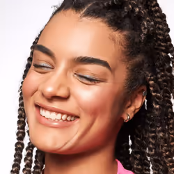 Essence Baby Got Glow 10 ml 30 Breezy Bronze - Vue supplémentaire 2