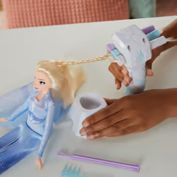 Hasbro Disney La Reine des Neiges 2 - Poupée mannequin coiffure - Elsa ou Anna - Vue supplémentaire 5