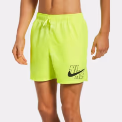 Les shorts de bain Nike sont conçus pour les hommes. Matériau léger. Propriétés de séchage rapide. Couronne régulière Doublur ...