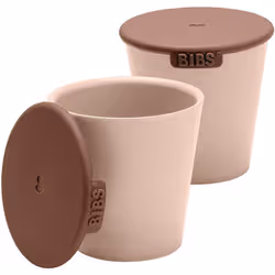 Vous souhaitez que votre enfant développe de bonnes habitudes quant à la quantité d'eau qu'il ingurgite ? Rien de plus facile avec la tasse pour enfants BIBS Cup Set