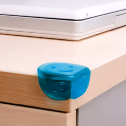 Canpol Coussins d'angle 4 pcs le forfait comprend 4 coins et du ruban adhésif double-face.