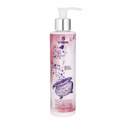 Ce lait corporel de luxe pour le corps parfumant nourrit la peau pour un fini hydraté non collant et satiné. Riche en actifs  ...