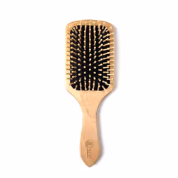 Brosse à cheveux en bois et picots en bois.