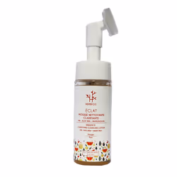 Nettoie en profondeur votre peau. Respecte l'équilibre naturel de votre peau. Illumine votre teint Résultat : Une peau nette, ...