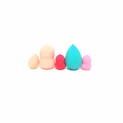 Lot de 5 éponges maquillage  :
Forme Calebasse et goutte d'eau avec deux  dimensions différentes.