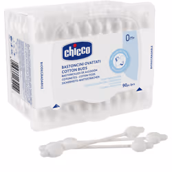 Soyez toujours prudent lorsque vous nettoyez les oreilles de vos jeunes enfants. Les cotons-tiges Chicco Hygiene ont justemen ...