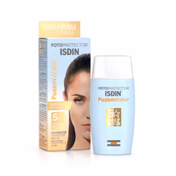 Isdin Fotoprotector Fusion Water SPF50 50 ml est un écran solaire pour le visage