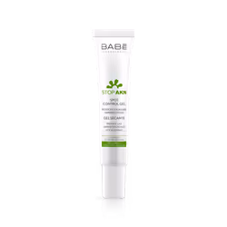 BABE STOP AKN FLUIDE KÉRATOLYTIQUE est un soin exfoliant intensif à effet sébo-régulateur qui permet le renouvellement cellul ...