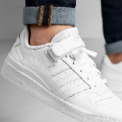 Baskets Forum Low FY7755 Footwear White