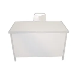BUREAU DE MAITRE