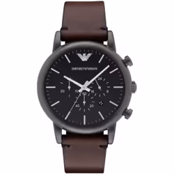 Modèle emblématique de la griffe italienne, le chronographe Luigi se décline ici dans une version rétro décontractée à la poi ...