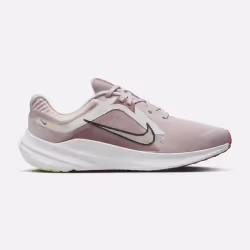 Les Chaussures style Running sont conçues pour offrir un maximum de confort et de performance. En choisissant les Chaussures  ...