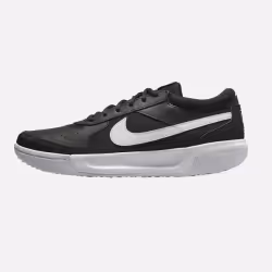Les Chaussures Nike style Tennis de bonne qualité. En achetant les Chaussures Nike Zoom Court Lite vous choisissez un produit ...