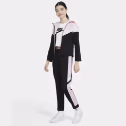 Les Survêtement Nike style Lifestyle de bonne qualité. En achetant les Survêtement Nike vous choisissez un produit solide et  ...